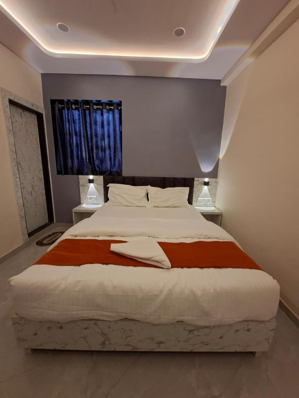 Ke Ke Accommodation Apartment in Mumbai