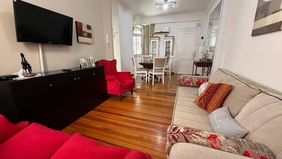 Apt Near Obelisco & Corrientes Avenue, Very Quiet Apartment in Buenos Aires