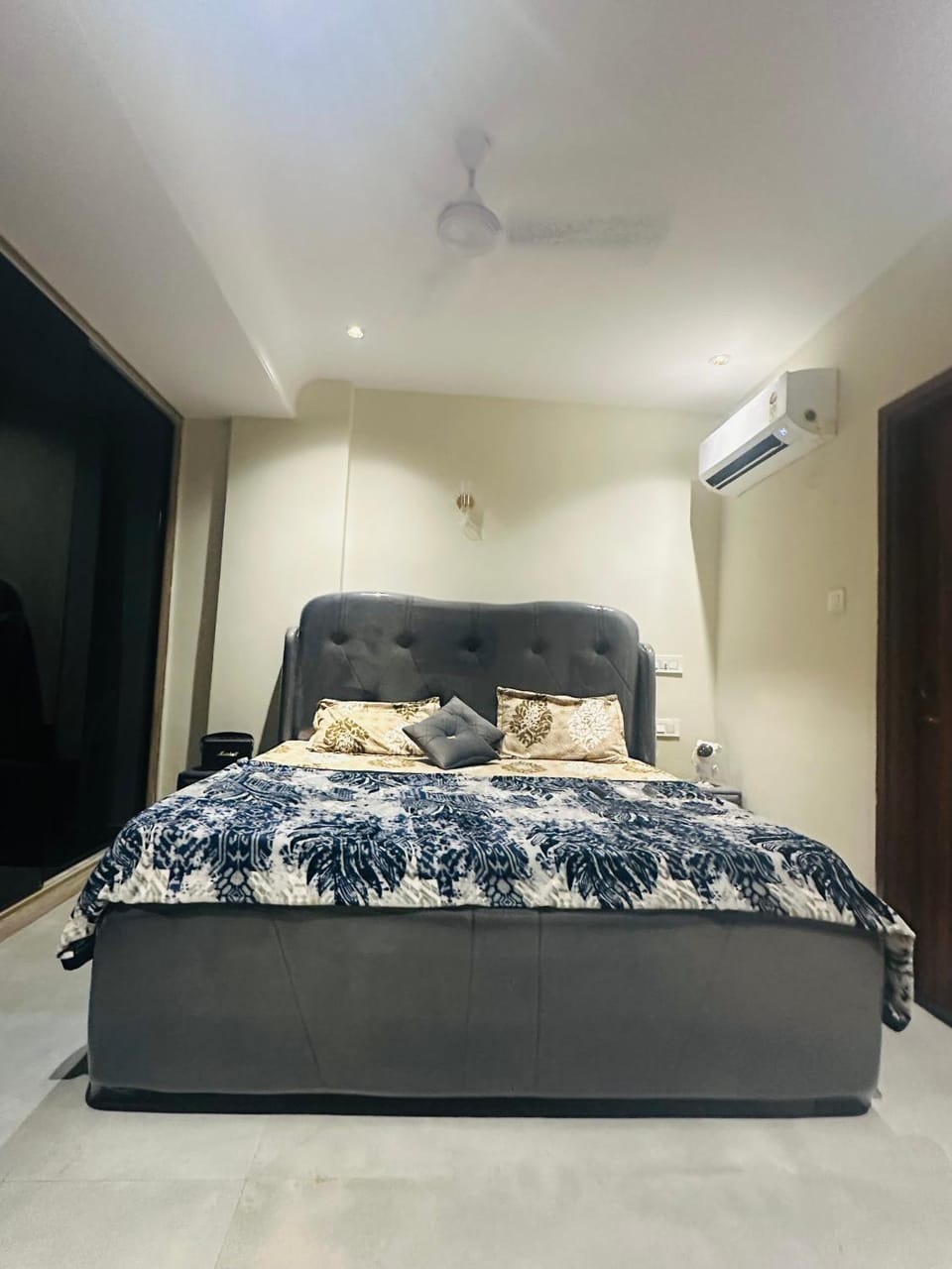 The grey cove Apartment in Punjab, India