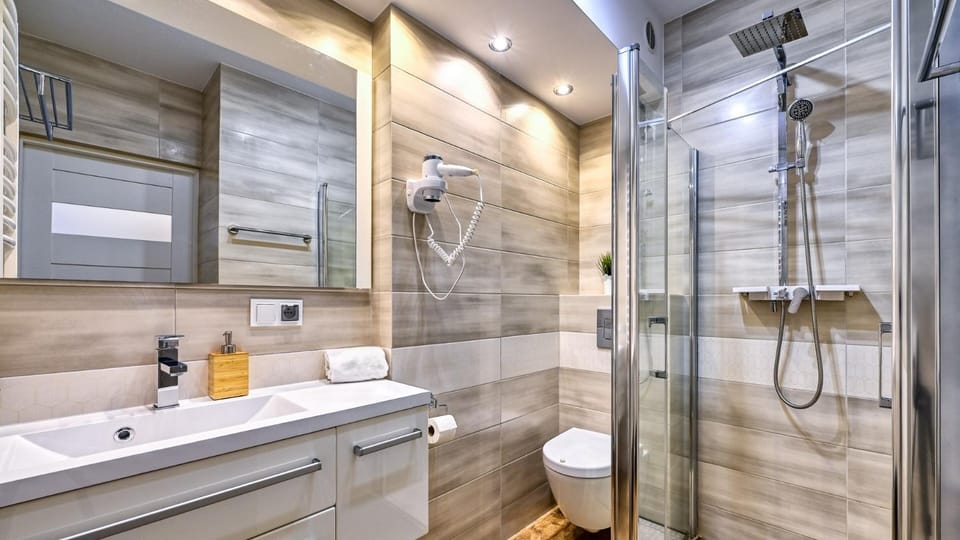 Apartament Triventi 9 Karpacz - basen, sauna, jacuzzi i parking w cenie Apartment in Lower Silesian Voivodeship