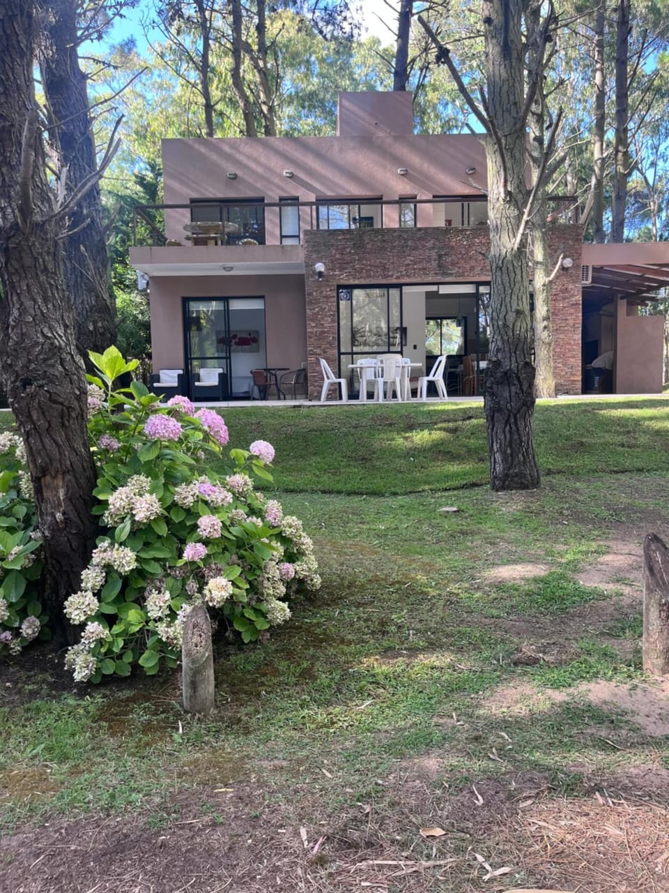 Pinos De Mar House in Costa del Este