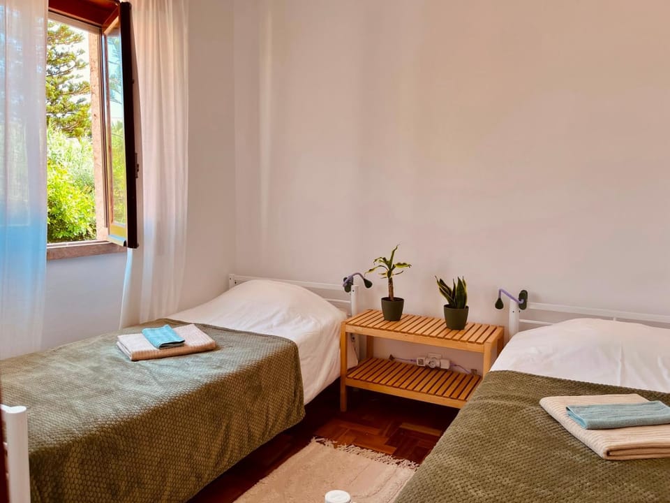 Heart Alchemy Retreat House Bed and Breakfast in Lisbon District
