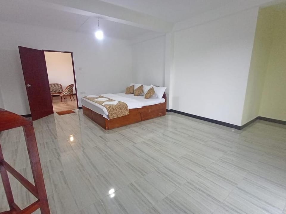 S&C Hilltop Bungalow House in Nuwara Eliya