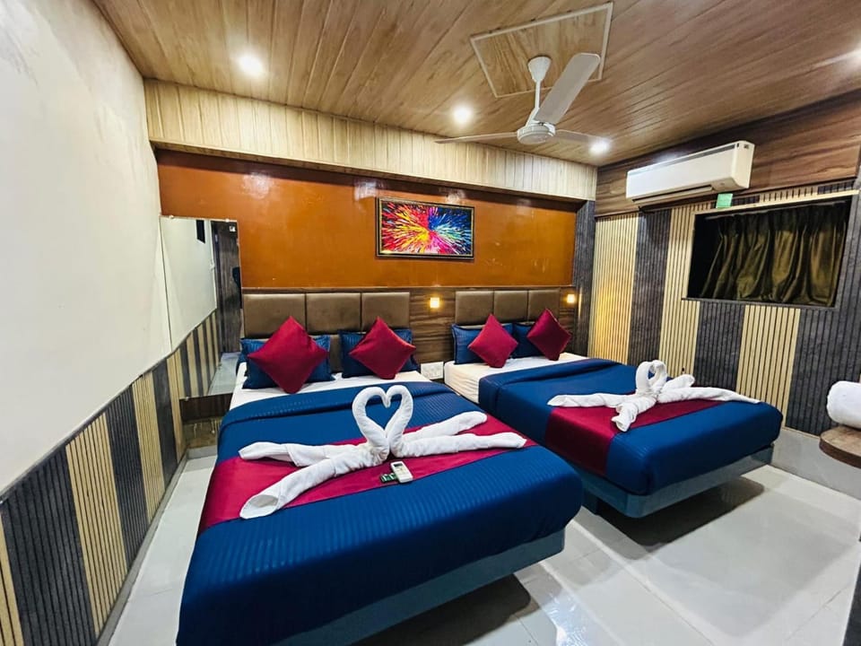 Bed, air conditioner