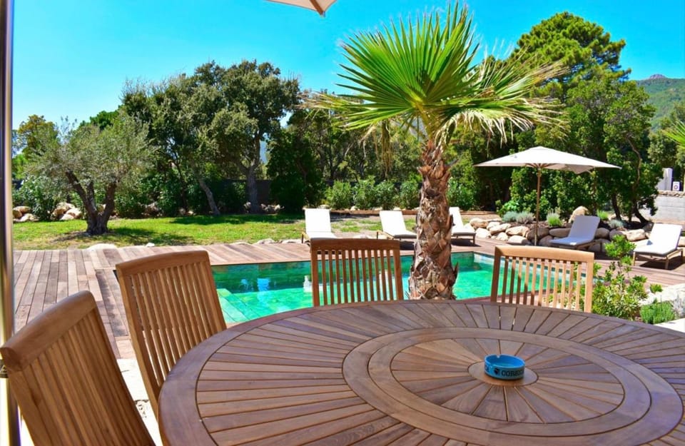 Villa Rosa, 4chambres, piscine , Lecci , 8 personnes Villa in Zonza
