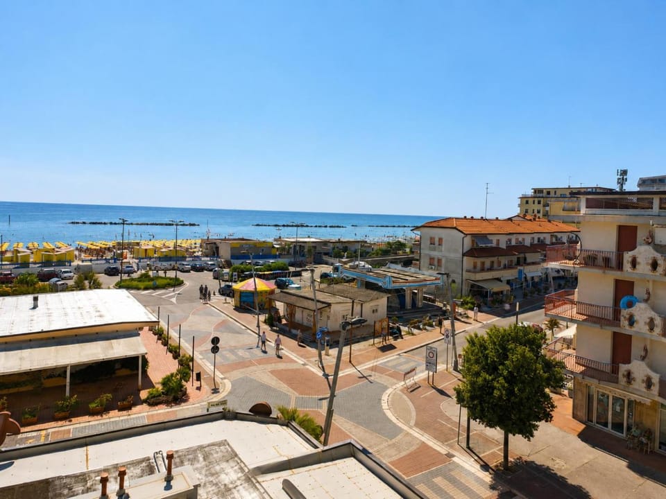 Property building, Day, Neighbourhood, Bird's eye view, Beach, City view, Sea view, Street view