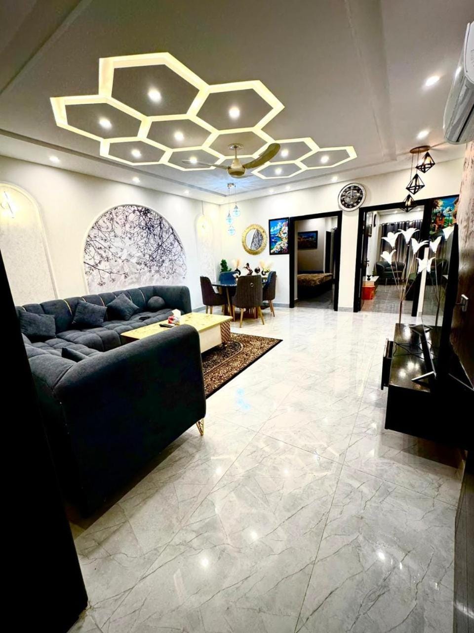 TV and multimedia, Living room, Seating area