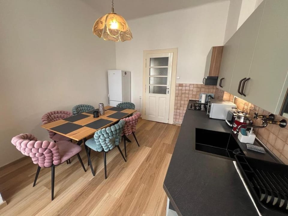 Quiet Old Town 2BR Walk to All Attractions Apartment in Prague