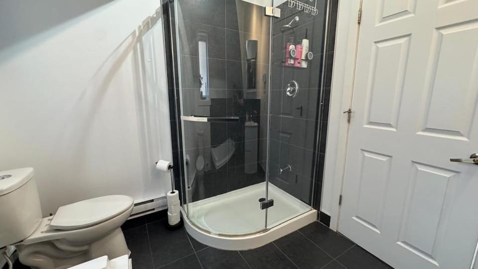 Luxury condo Apartment in Laval