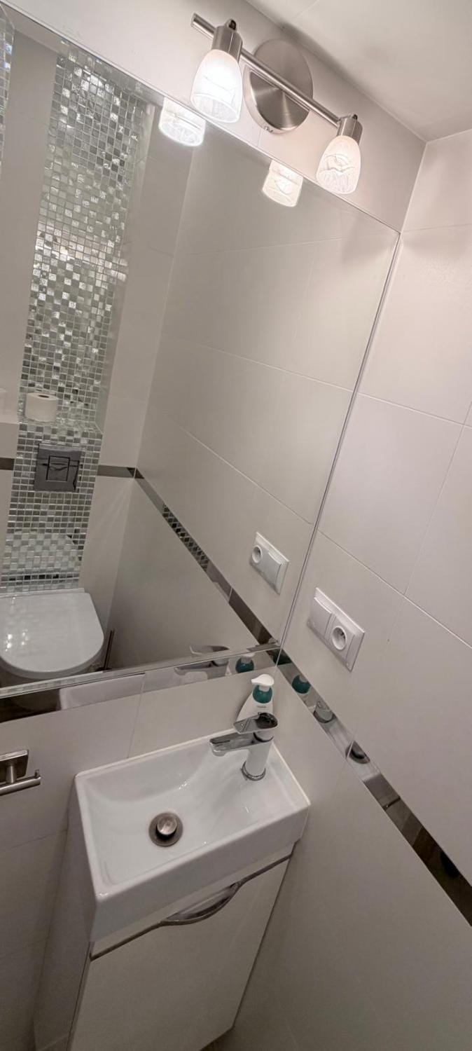 Racławicka Metro Residence Apartment in Warsaw