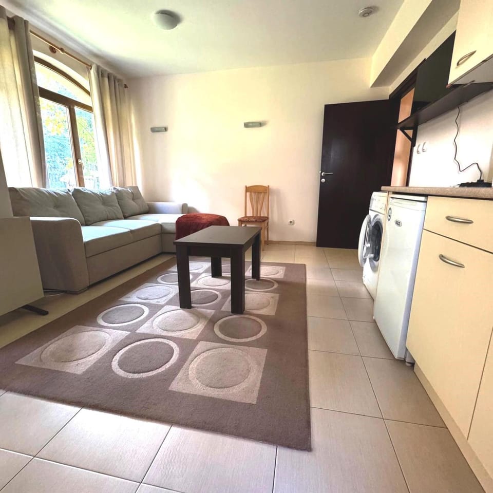 Kitchen or kitchenette, Living room, Dining area, stove, washing machine