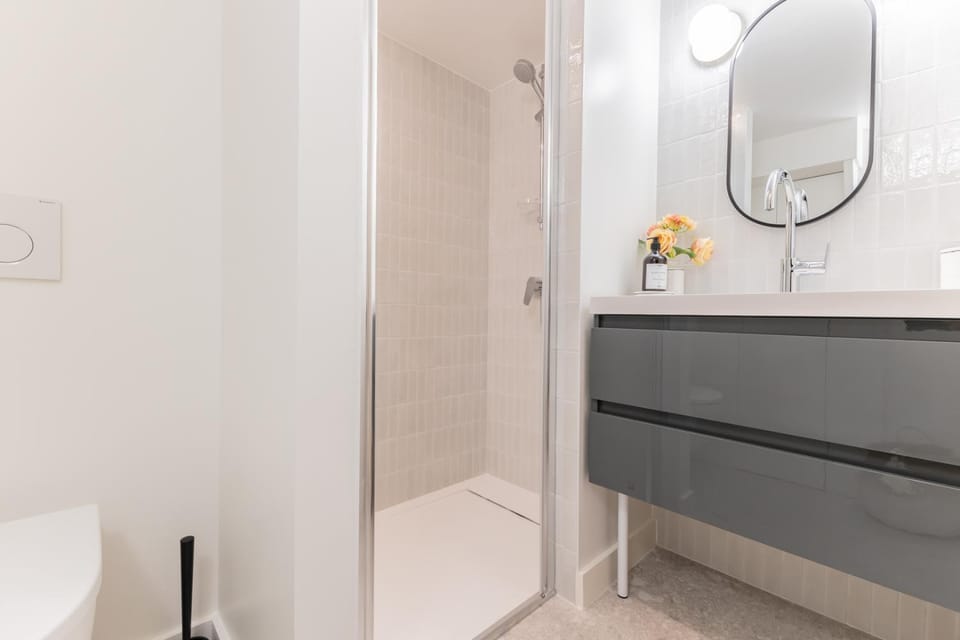 Magnifique Appartement avec Clim & Patio au coeur des Chartrons Apartment in Bordeaux