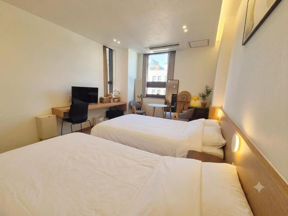 Jongno Ikseon house Apartment in Seoul