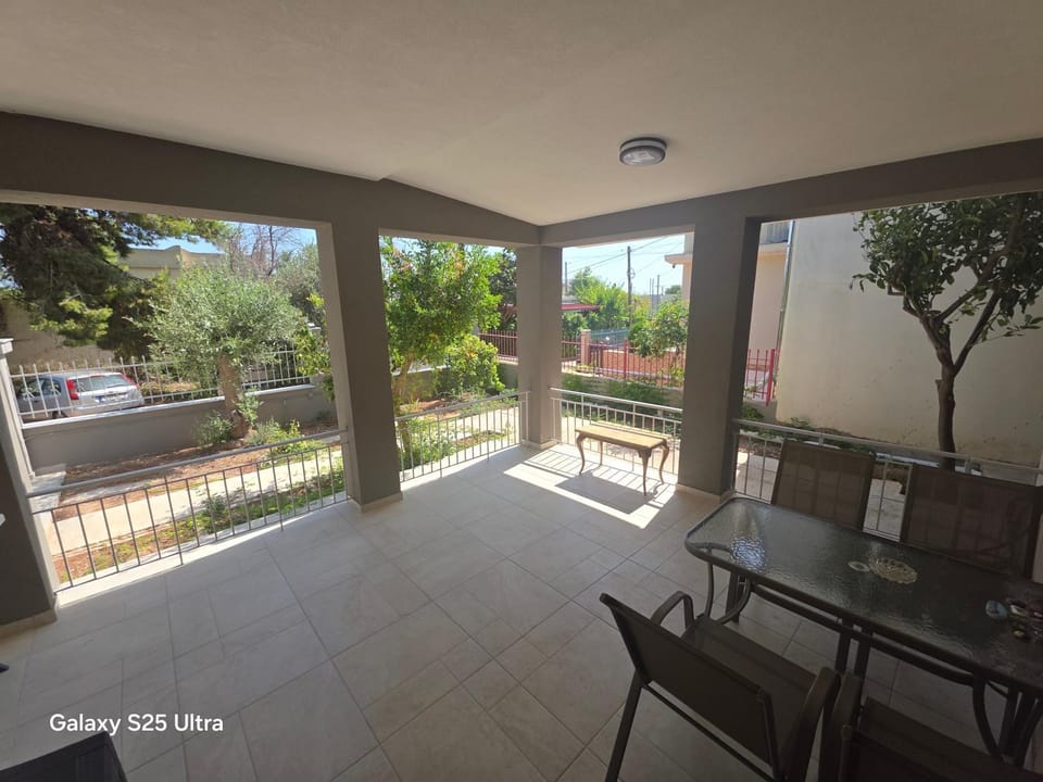 Patio, Day, Garden, Balcony/Terrace, Living room, Dining area, Garden view