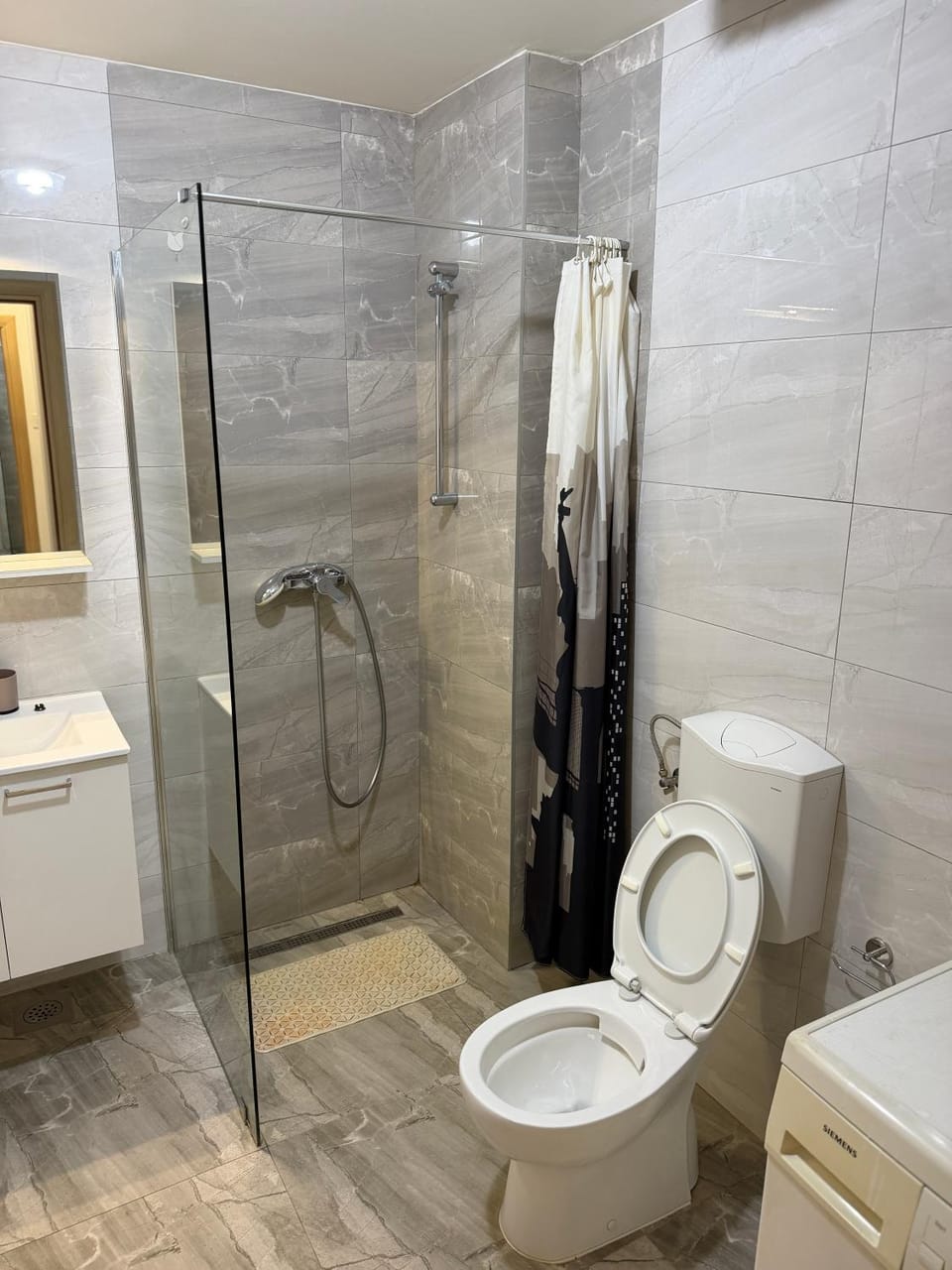 Shower, Toilet, Bathroom