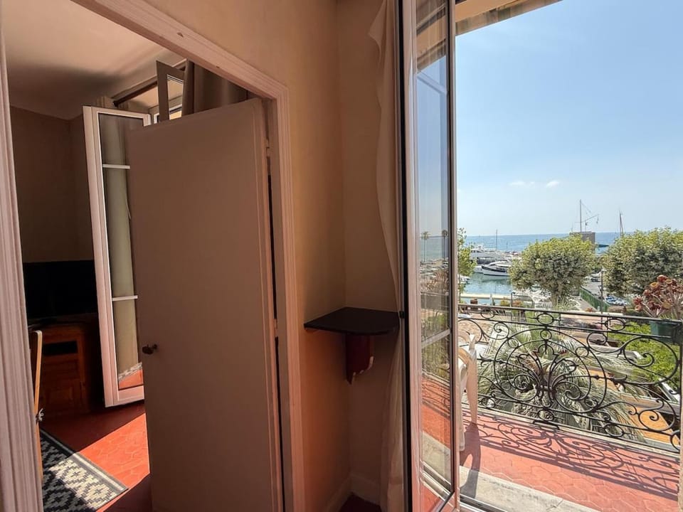 Azurenting - Pavillon de la mer Apartment in Antibes