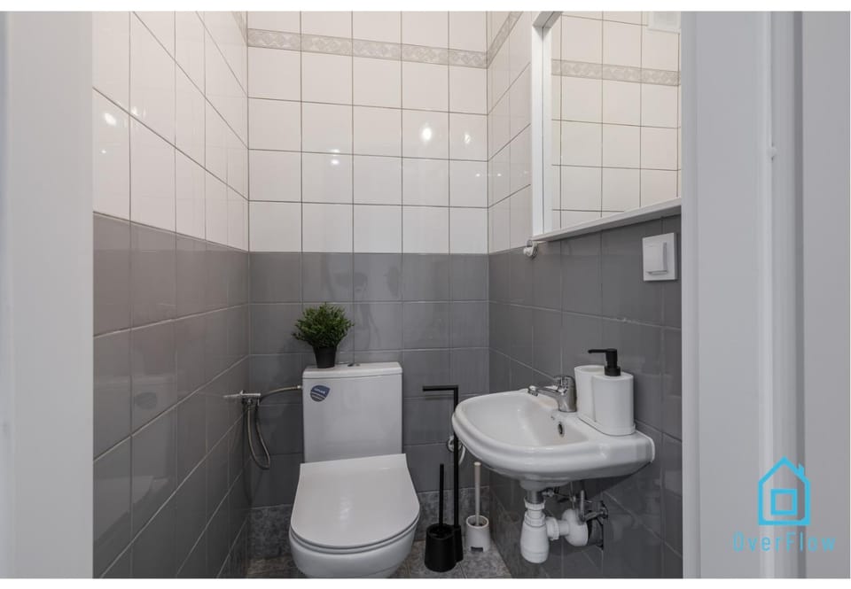 Earth Room - 15 min to Old Town Gdansk Vacation rental in Gdansk