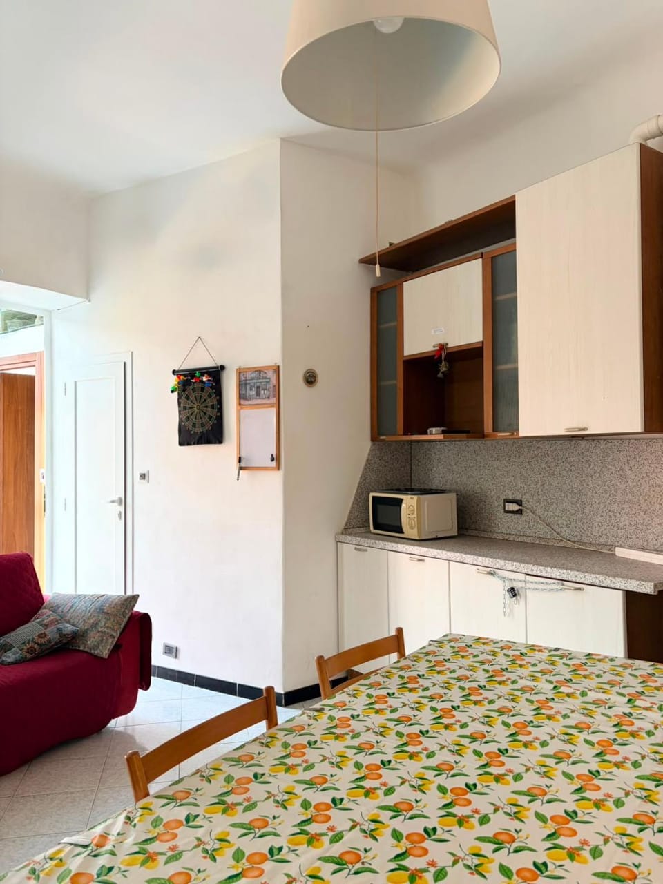 Kitchen or kitchenette, Living room, Dining area, pet friendly