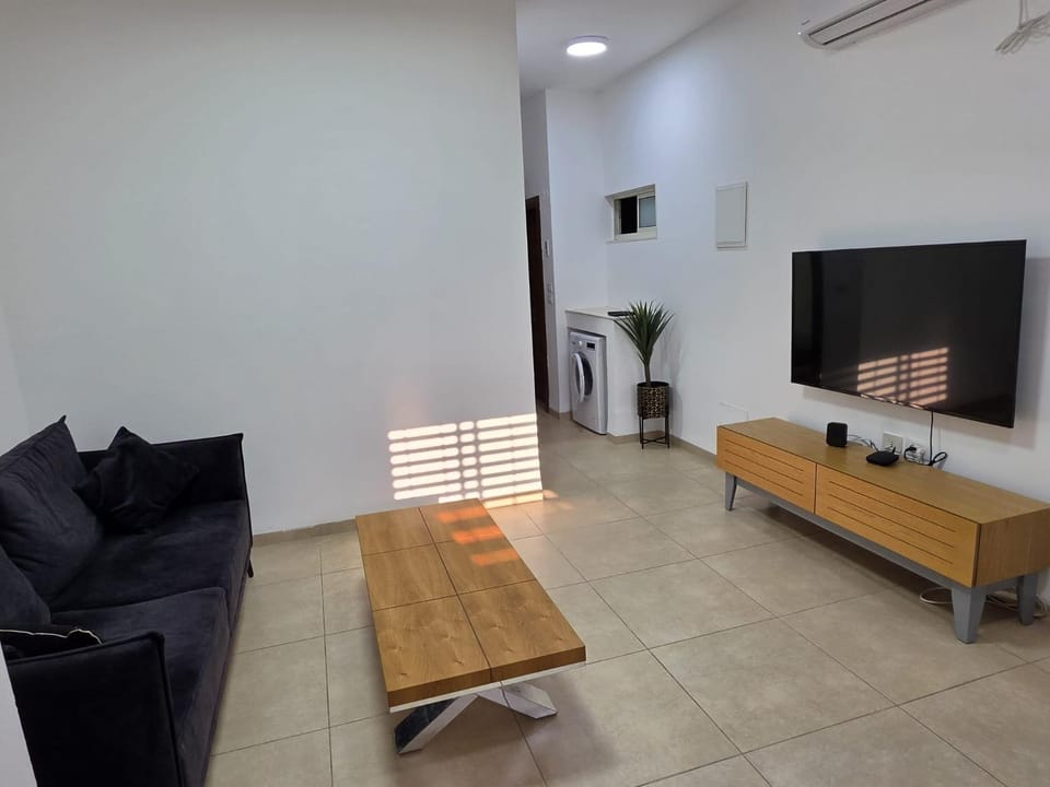 TV and multimedia, Dining area