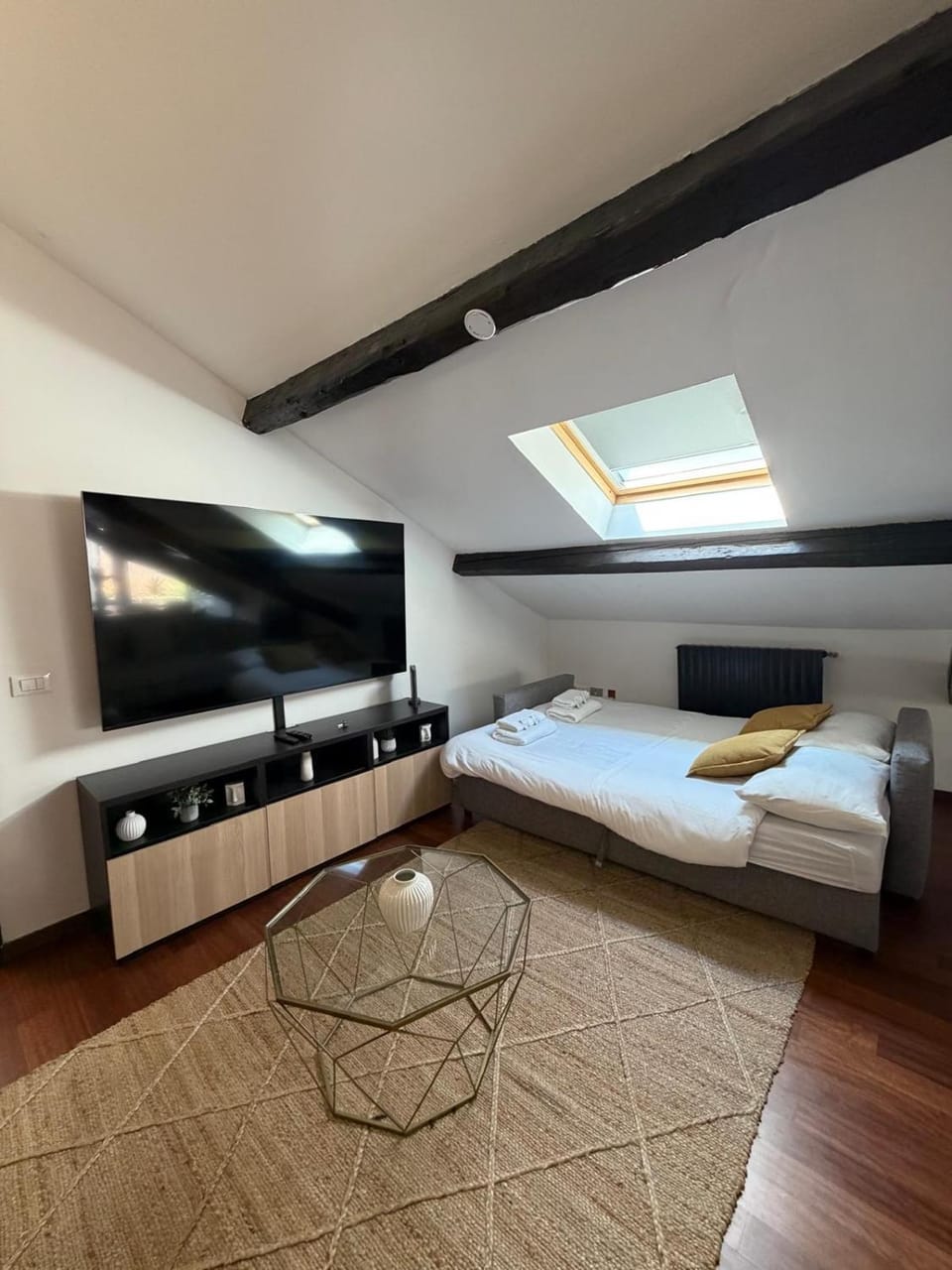 Communal lounge/ TV room