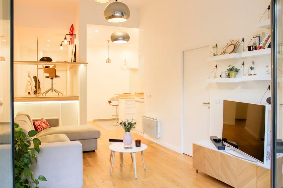 Apartment with terrace and garden sleeps 4 Apartment in Paris