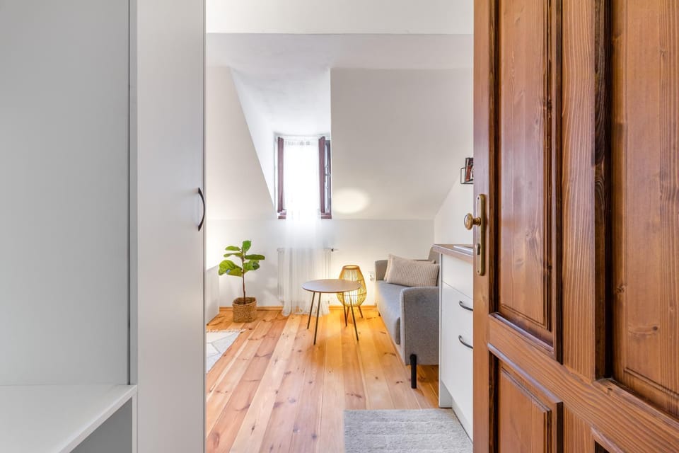 Seating area, wardrobe