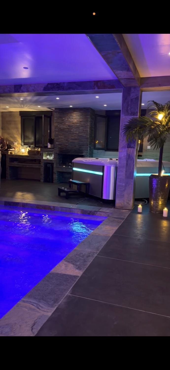 Hot Tub