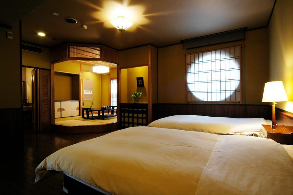 Photo of the whole room, Internal: Not applicable to any particular room