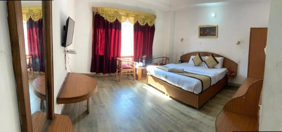 Photo of the whole room