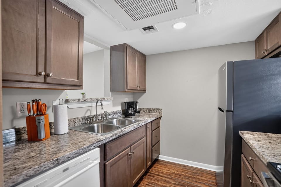 Regency Place Fully Furnished 2BR Home Apartment in Beaumont