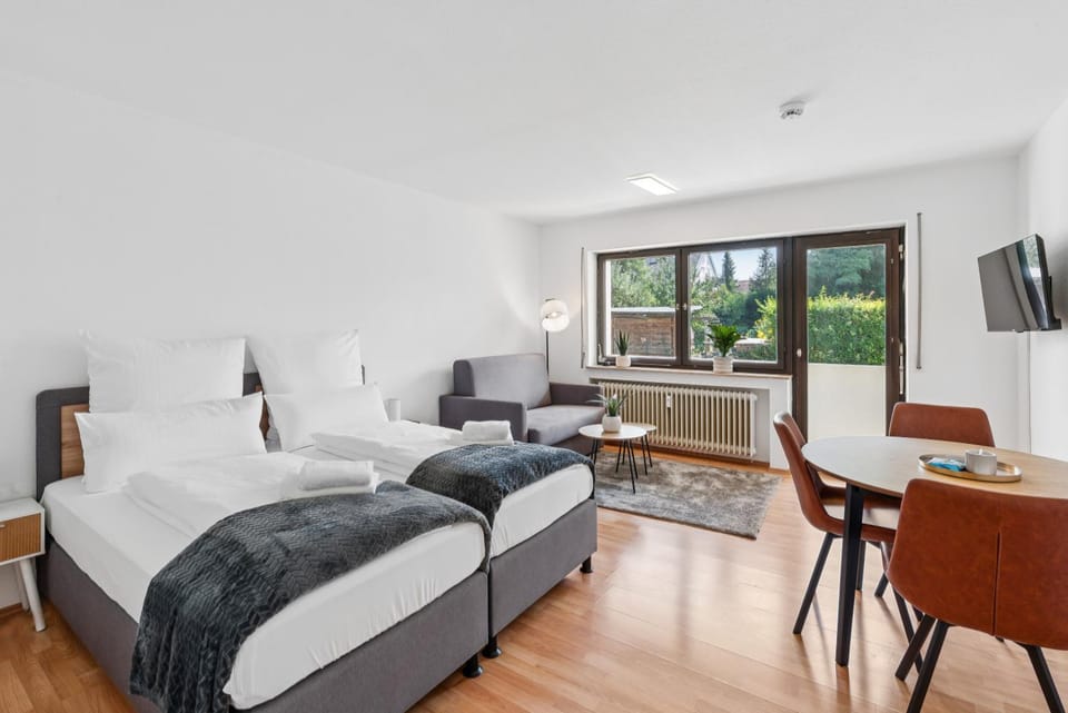 Bed, Living room, Dining area
