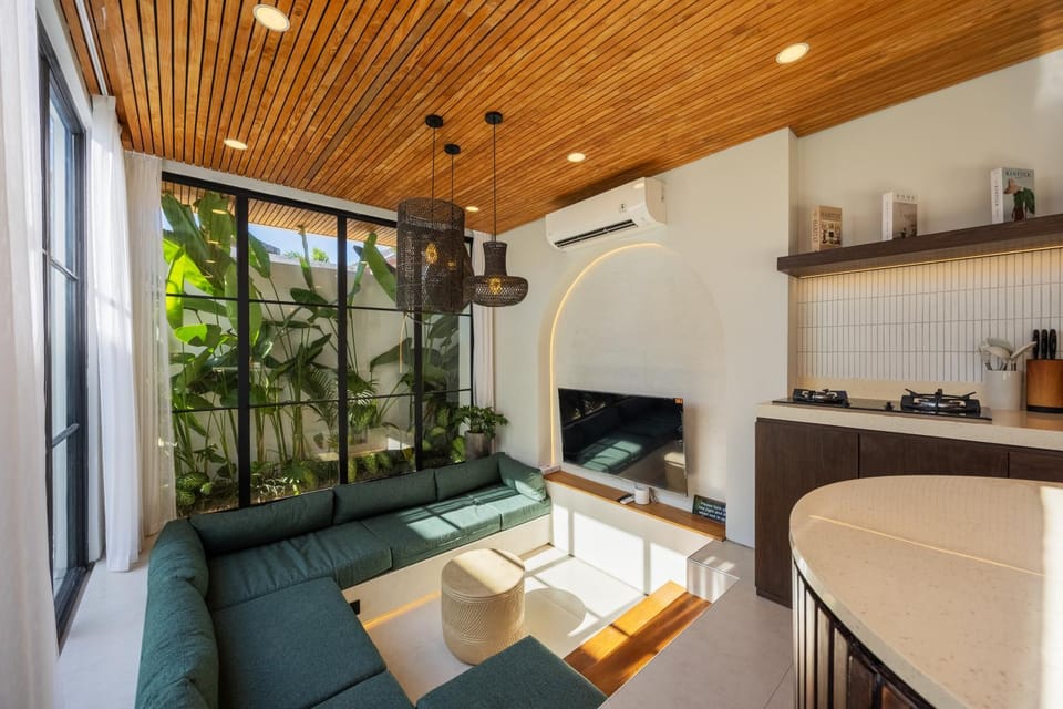 TV and multimedia, Living room, Seating area