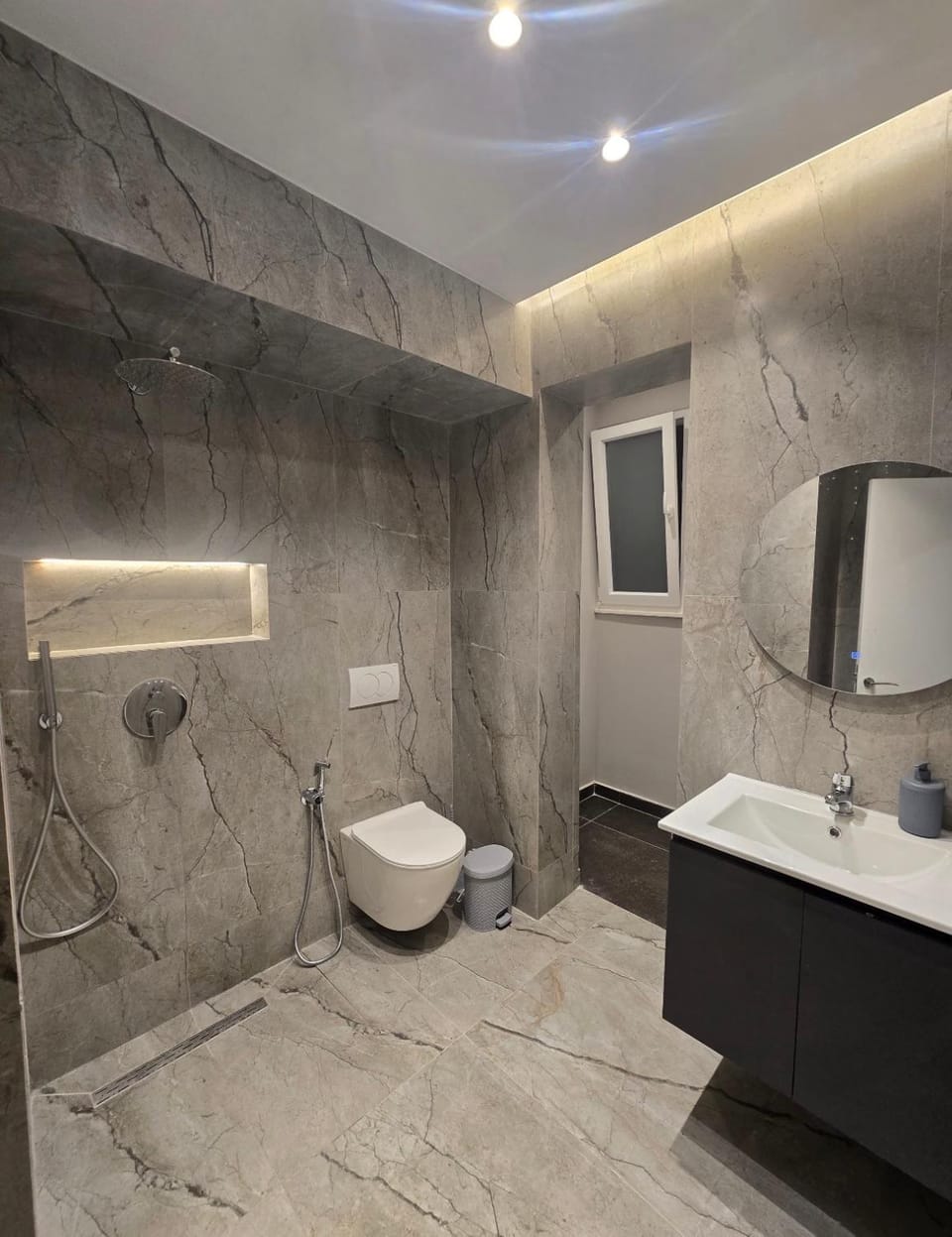 Stayover Central Tirana Apartment in Tirana