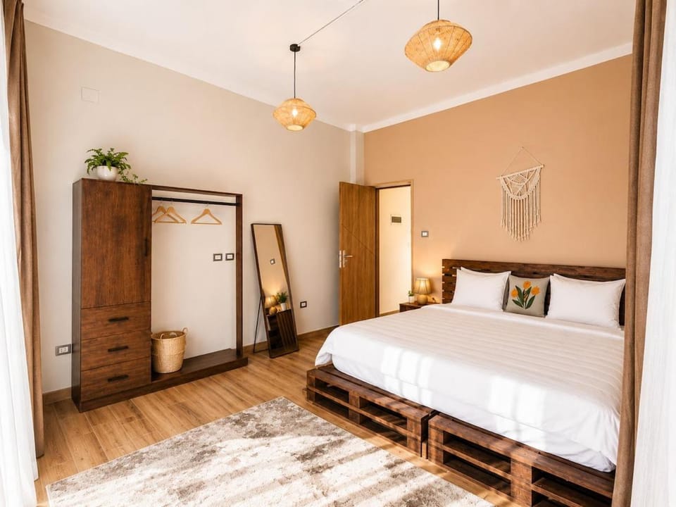 Garden Retreat 2BR in Heliopolis Balcony &Garden Apartment in Cairo Governorate