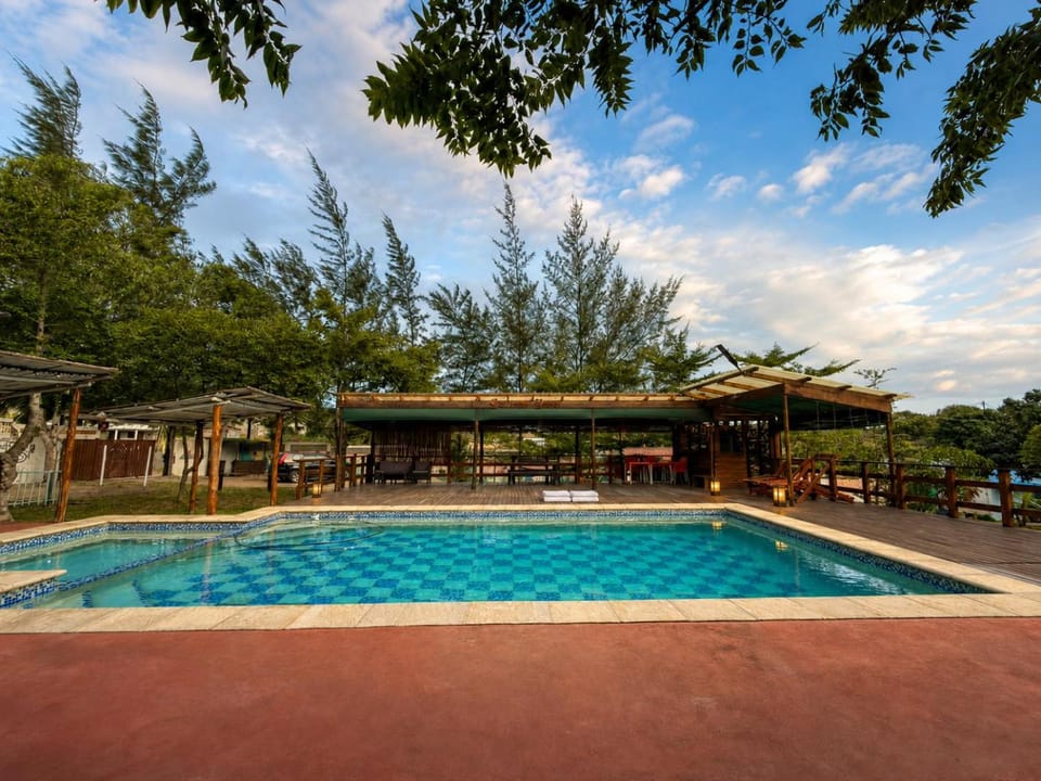 Day, Swimming pool, Swimming pool