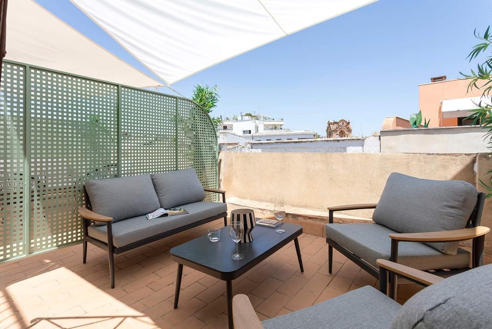 Day, Balcony/Terrace, Living room