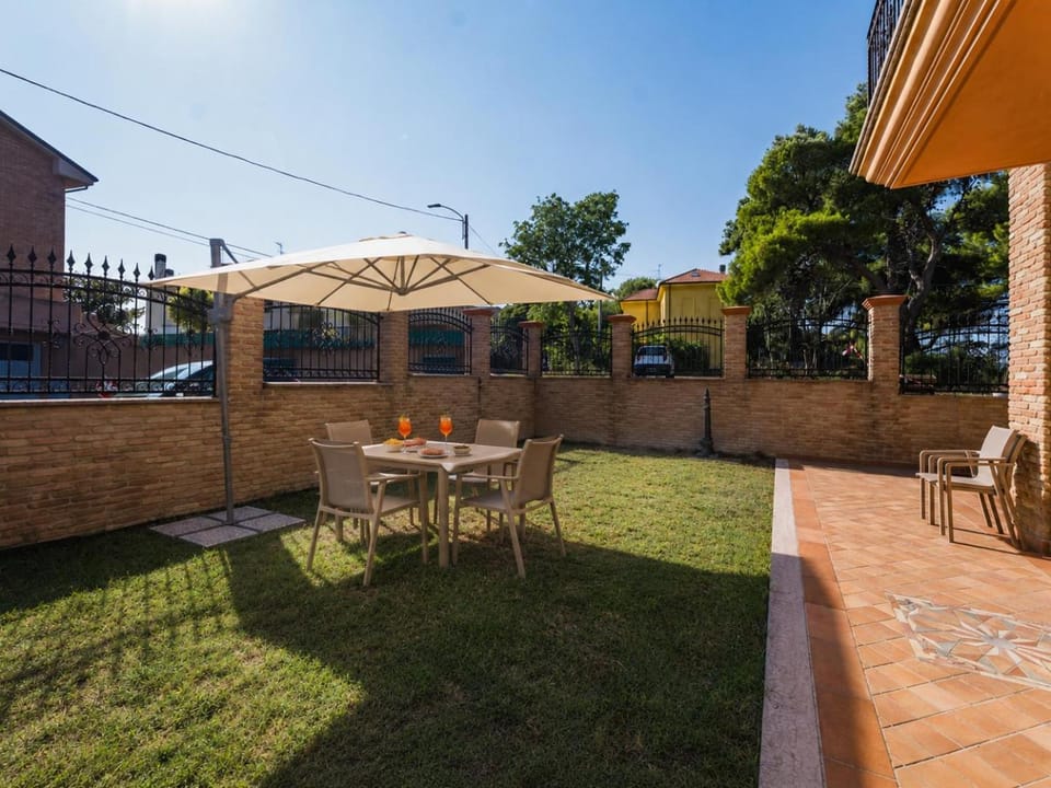 -Vista mare- WiFi AC giardino e posto auto Apartment in Senigallia