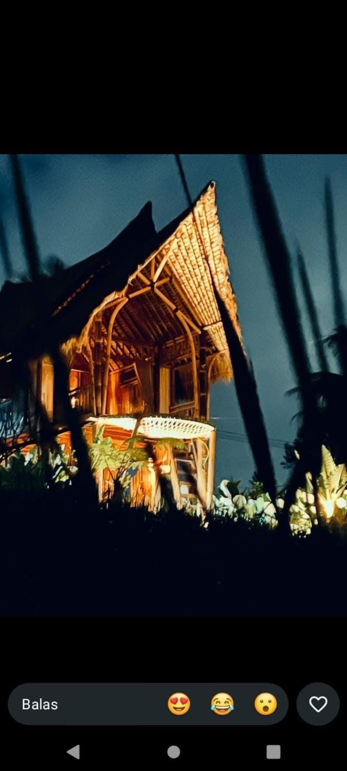 Aska Bamboo House Villa in Tampaksiring