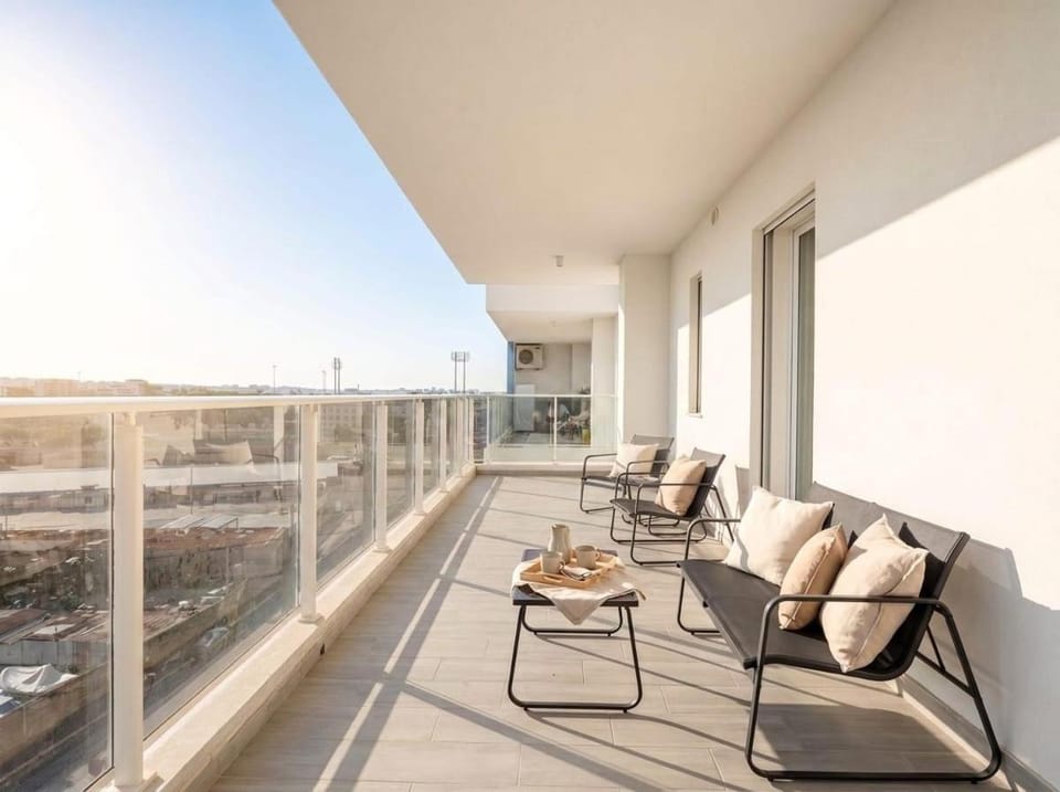 The Essential Suite VI - Private Parking Apartment hotel in Bari