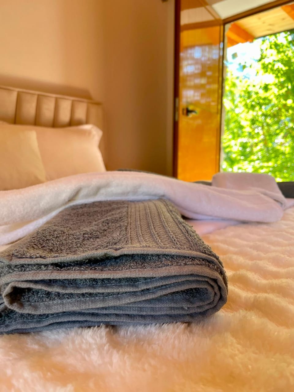 Lokthi Rooms Bed and Breakfast in Europe