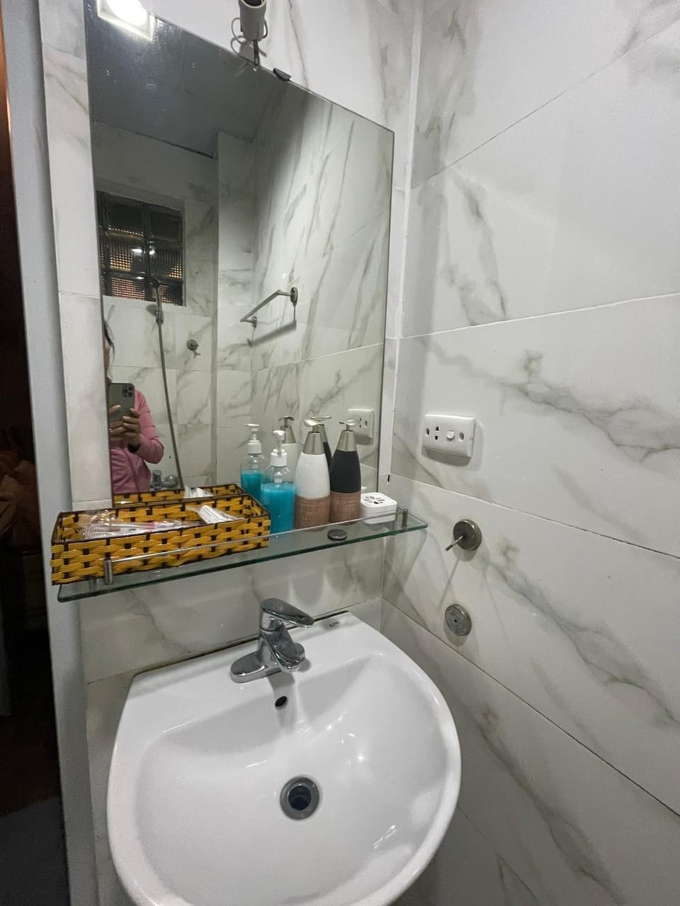 SUPER LOCATION - Old Quarter - Quite-2 mint to Lake Apartment in Hanoi