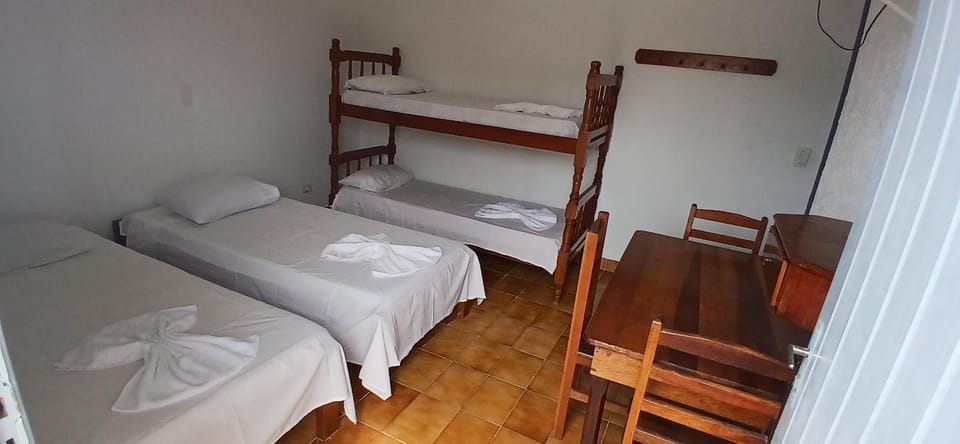 Bed, Photo of the whole room, Bedroom, bunk bed, towels