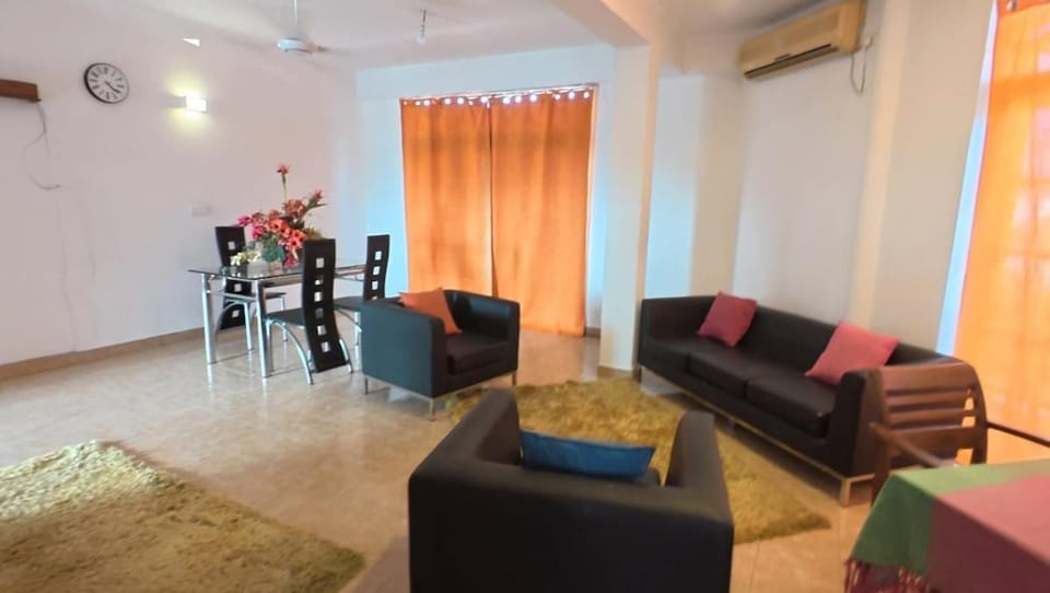 Air Conditioned 2 Bedroom Apartment Colombo 8 Apartment in Colombo