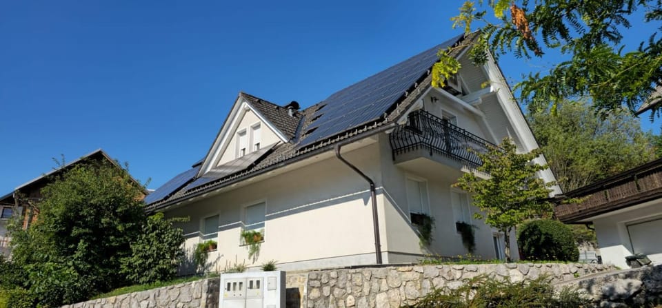 Property building, Day