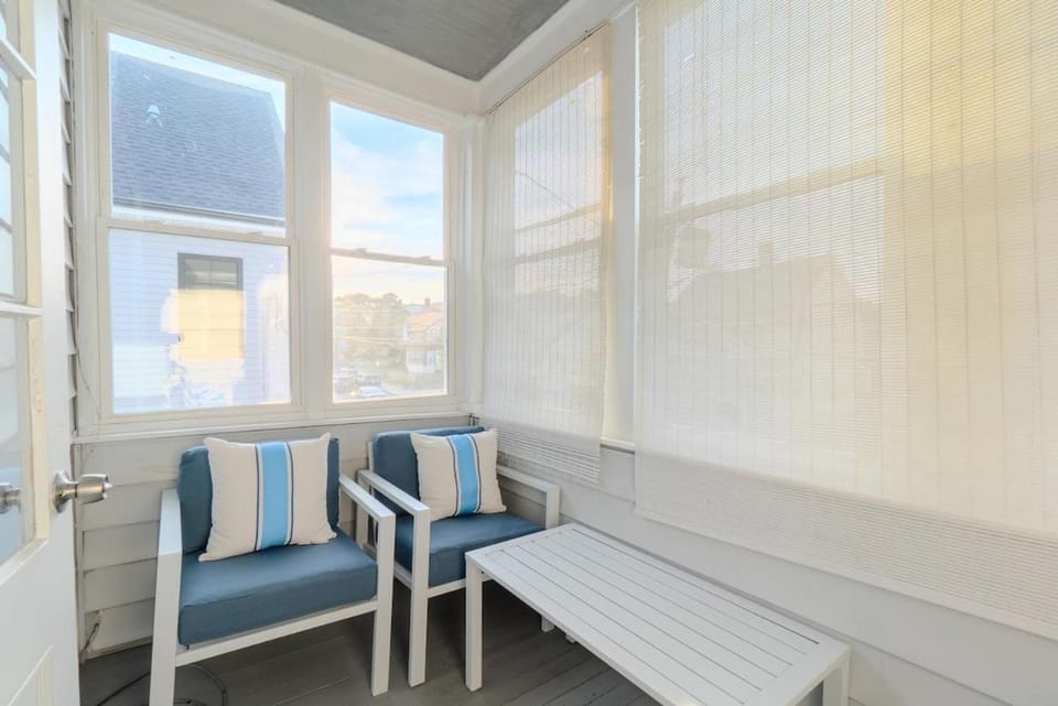 Spacious 3BR 4 Queen Bed Near Boston & Transit Apartment in Somerville