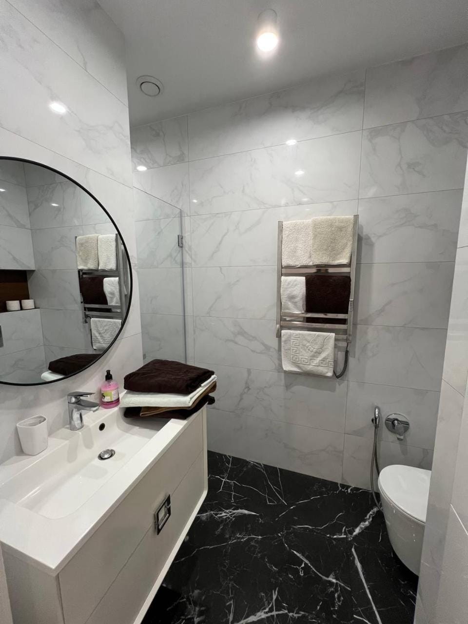 Light Seaview Studio 238а Apartment in Odessa