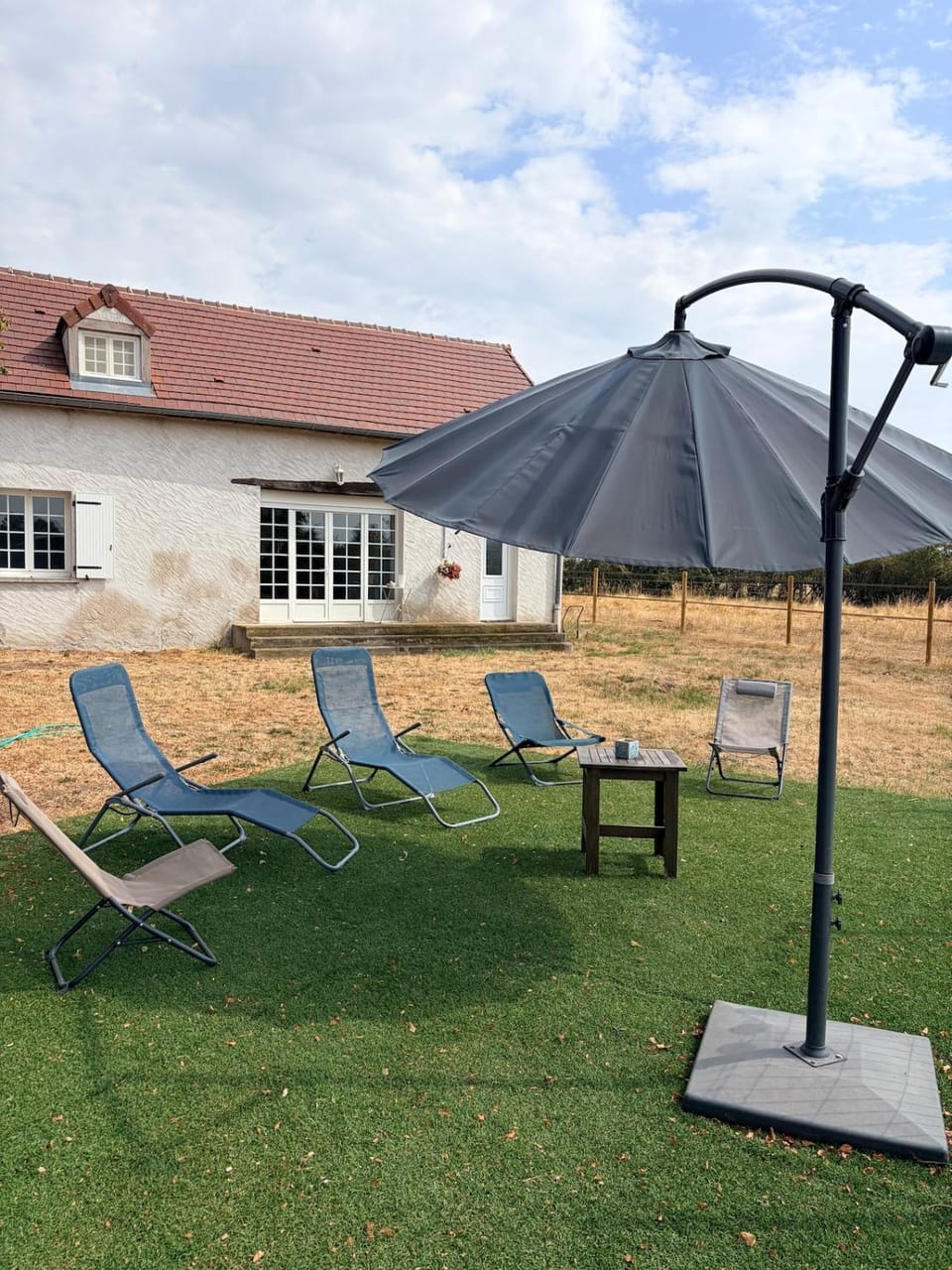 Patio, Garden, Garden view, sunbed