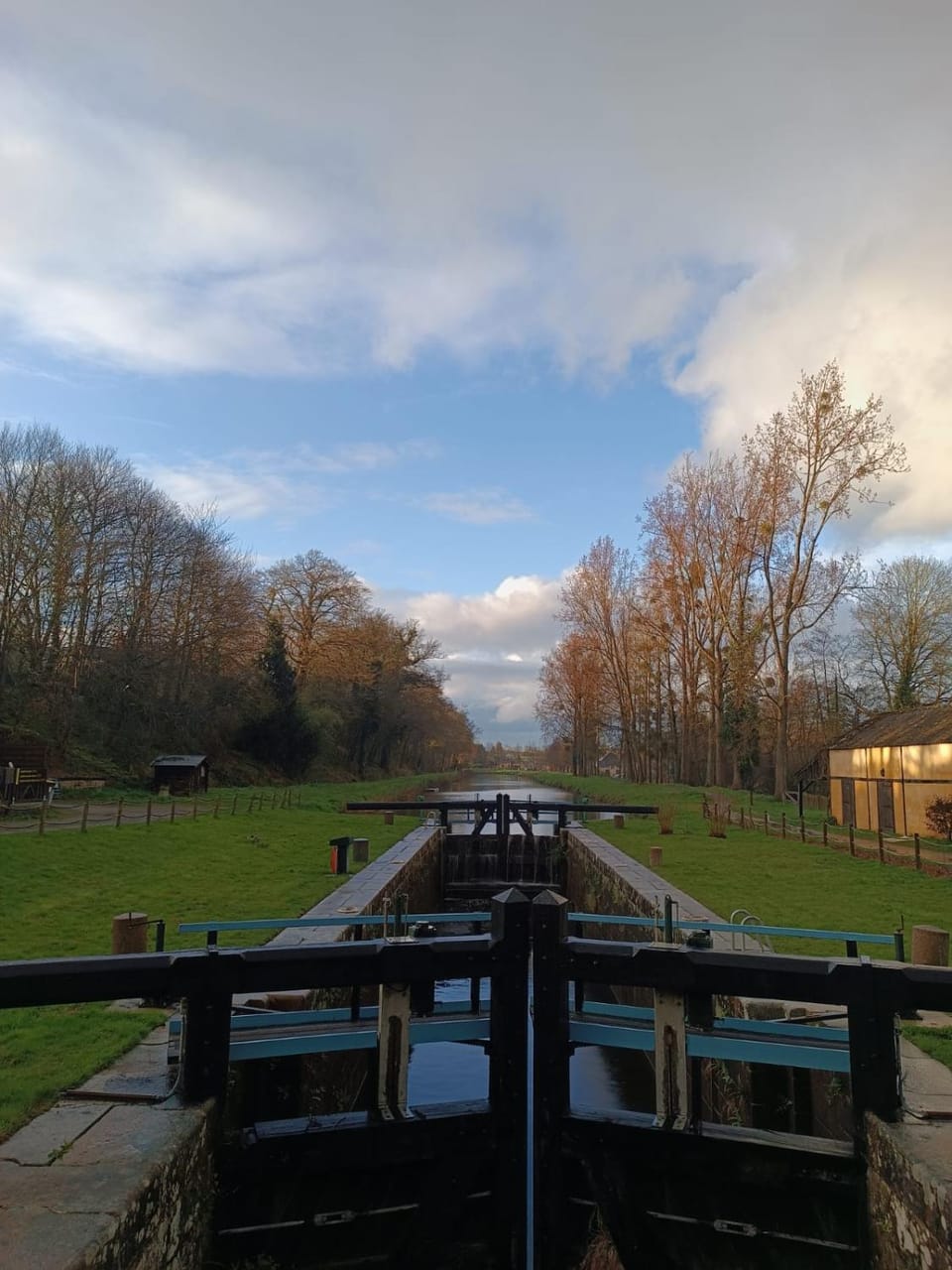 Mobilhome canal Ille et Rance Campground/ 
RV Resort in Brittany