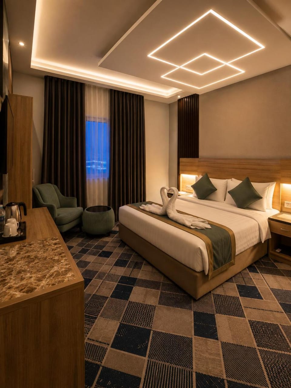 Bed, TV and multimedia, Bedroom