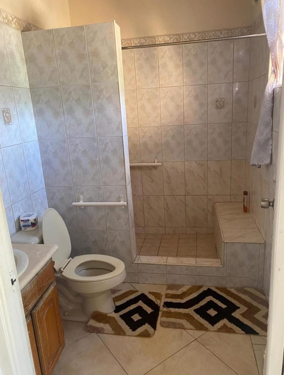Pondbottom Apartments Hotel Apartment in Saint James